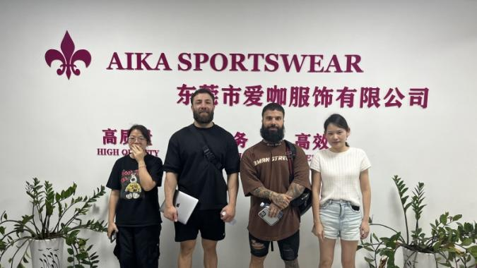Welcome Customers To Visit Aika’s Garment Factory!