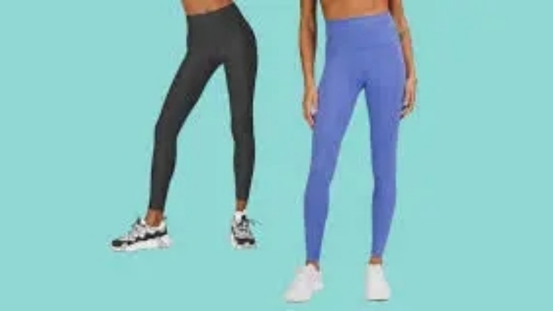 Popular yoga pants on the market