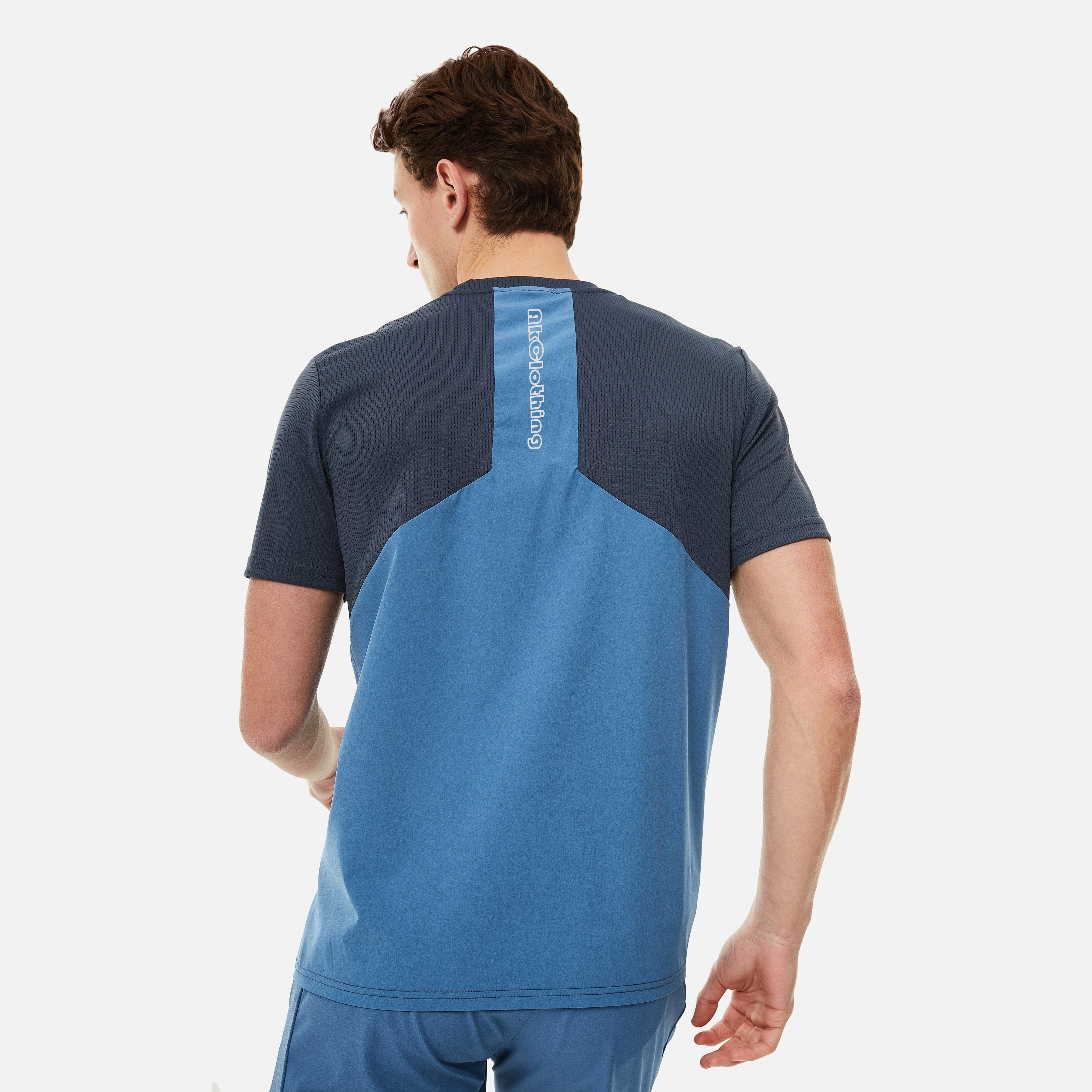 https://www.aikasportswear.com/oem-t-shirt/