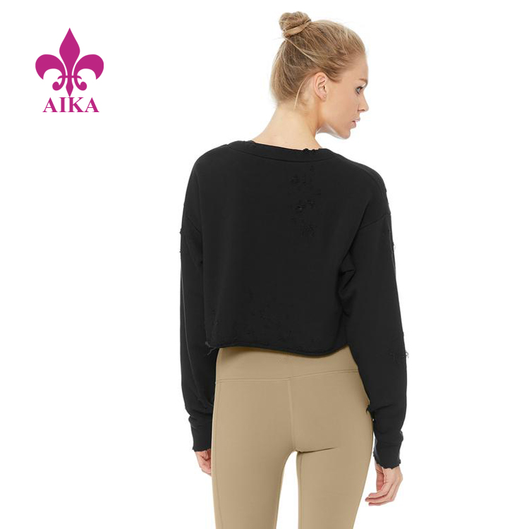 Good Quality Hoodies Manufacturer -
OEM Custom Polyester / Cotton Loose Crop Top Hole Short Pullover Hoodie for Women – AIKA detail pictures