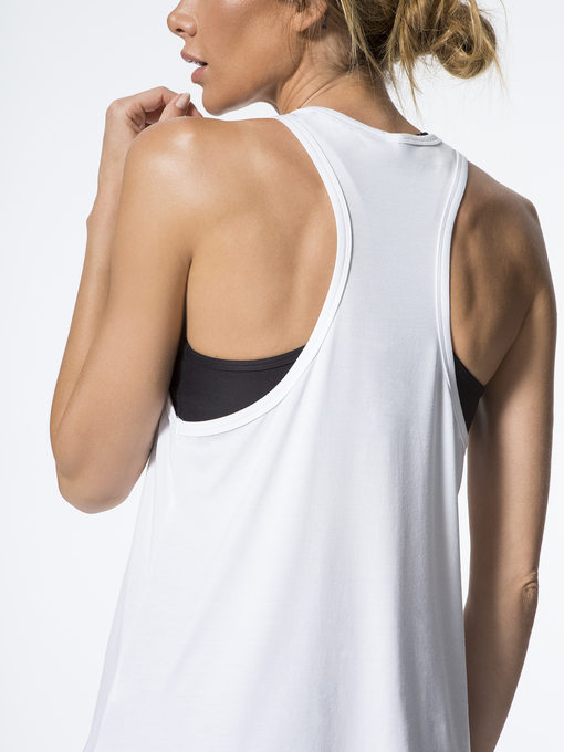 2019 High quality Women Tights -
Wholesale racerback 100% cotton custom design loose fit stringer tank top women – AIKA detail pictures