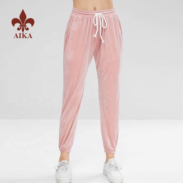 Hot New Products Tank Top Manufacturer -
OEM factory cheap side stripe bulk reflective bulk harem cargo pants women – AIKA detail pictures