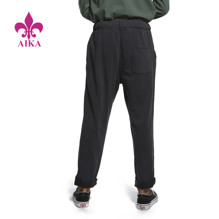 Best-Selling Polyester Pants Wear -
Custom Lightweight Cotton Cropped Sweatpants Sports Gym Workout Joggers for Men – AIKA detail pictures