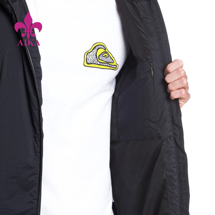 factory Outlets for Adults Pants Wear -
2019 Autumn Winter Custom New Lightweight Hooded Packable Down Jacket for Men – AIKA detail pictures