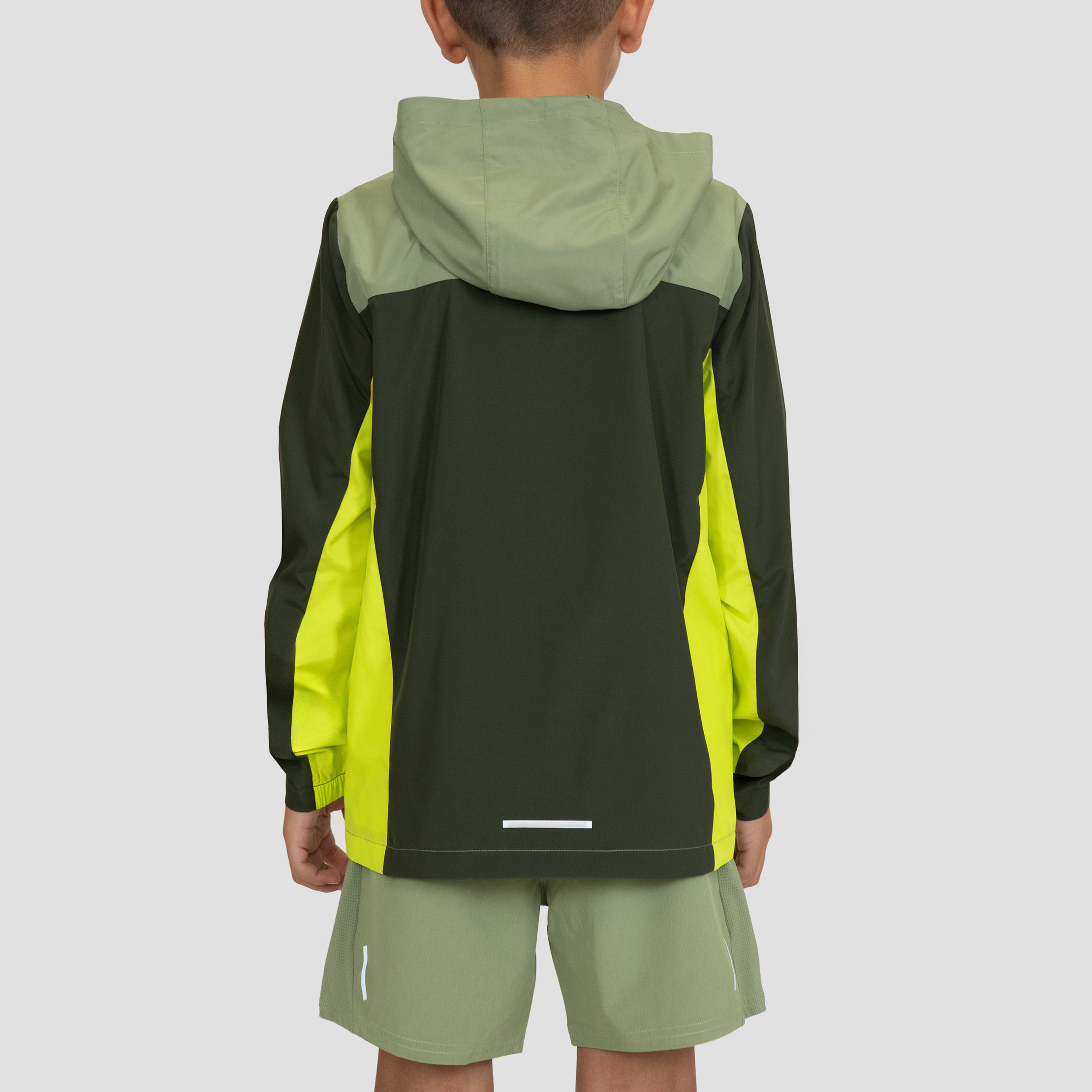 https://www.aikasportswear.com/kids-wear/