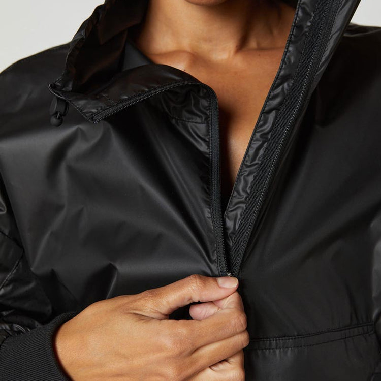 High Quality 100%Polyester Quarter Zipper Outdoor Windbreaker Gym Jacket For Women detail pictures