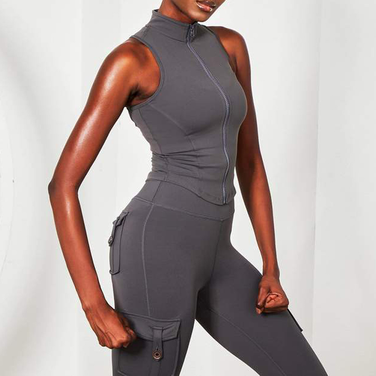 Best Sale Custom Logo Women Fitness Plain Full Zip Up Blank Gym Tank Tops detail pictures