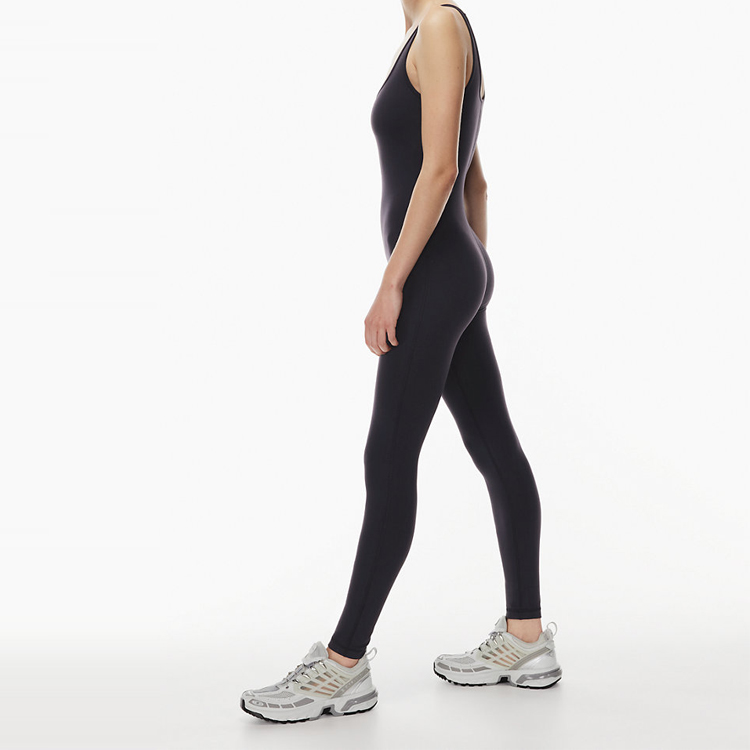 Wholesale Scoop Neck One Piece Gym Bodysuit Custom Fitness Jumpsuit For Women detail pictures