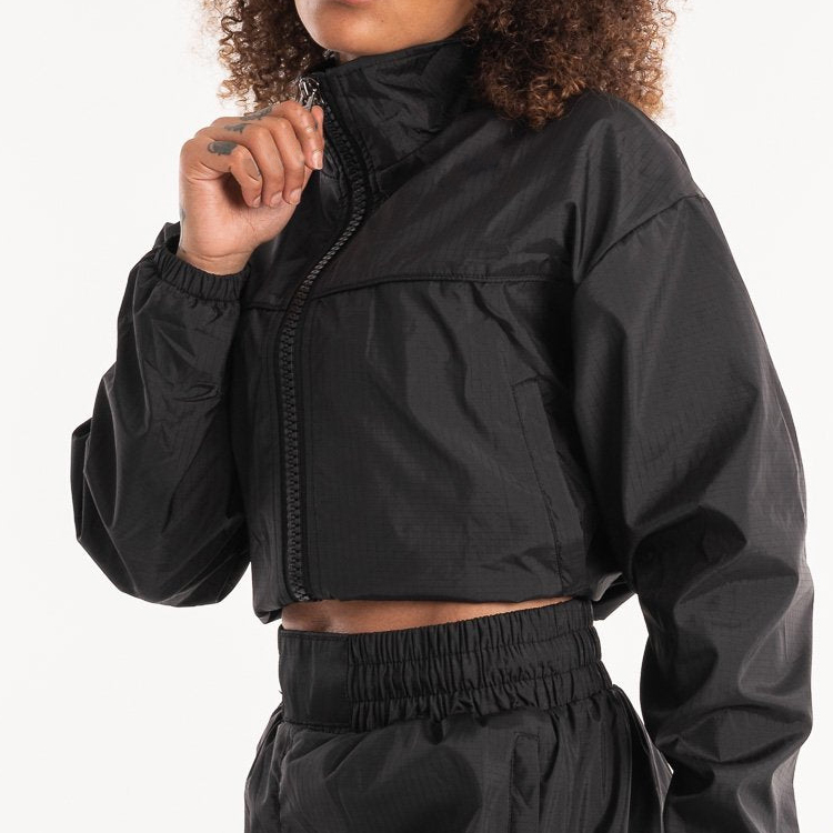 Custom Elastic Bottom 100% Nylon Full Zip Up Women Crop Sports Windbreaker Bomber Jacket detail pictures