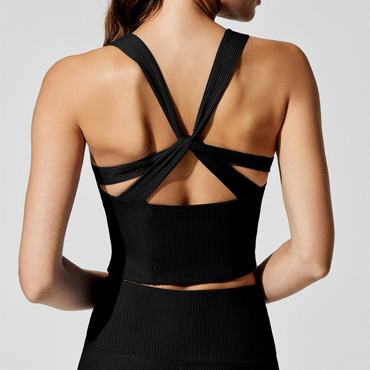 https://www.aikasportswear.com/sports-bra/