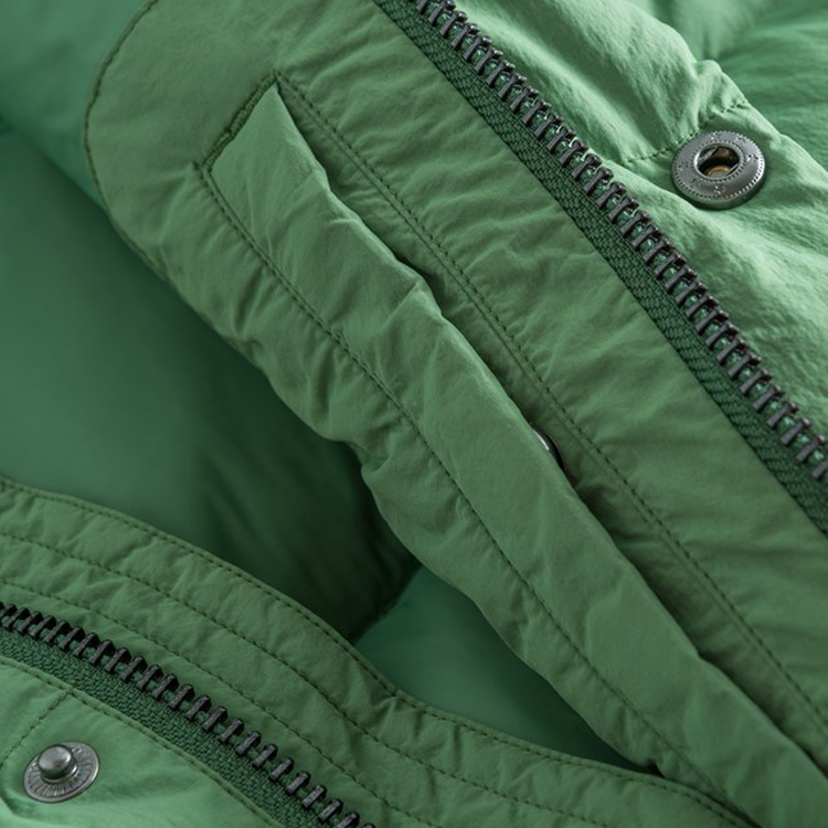 Wholesale Lightweight Custom Logo 100%Nylon Down Coat Puffer Jacket For Men detail pictures