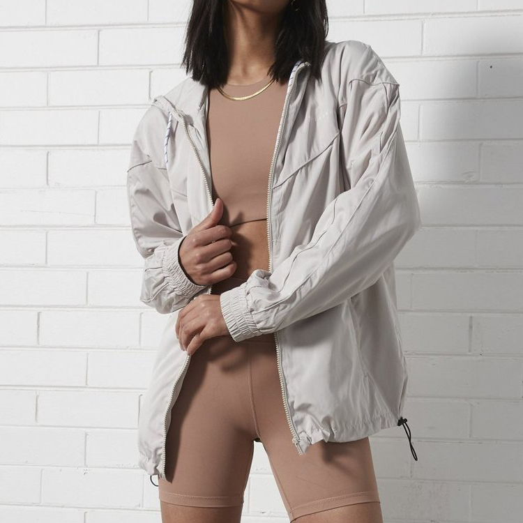 2021 New Style Wholesale Track Suits -
Custom Wholesale 100% Nylon Lightweight Windproof Women Sports Full Zipper Bomber Jackets – AIKA detail pictures