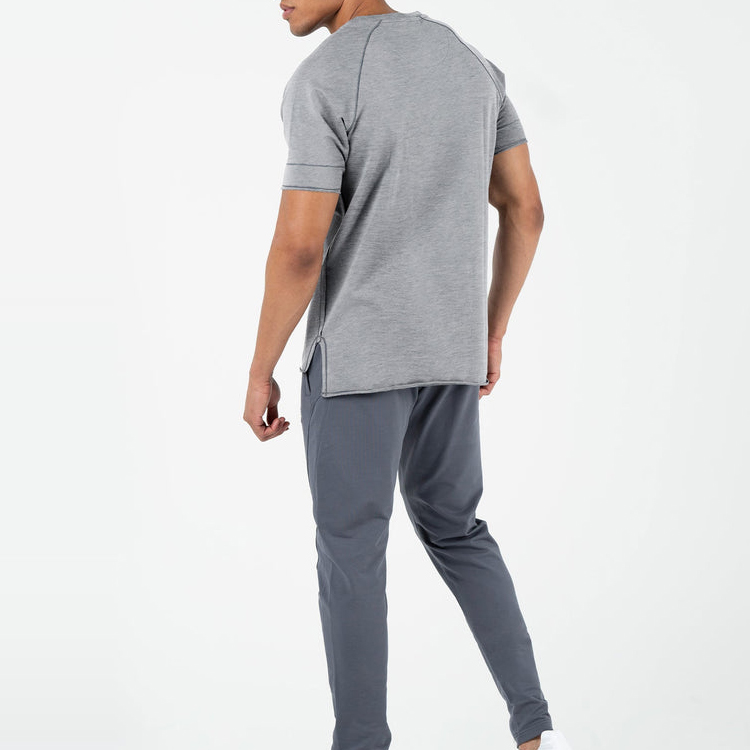 Factory Price Custom Raw Hem Raglan Sleeve Plain Cotton Gym T Shirt For Men detail pictures