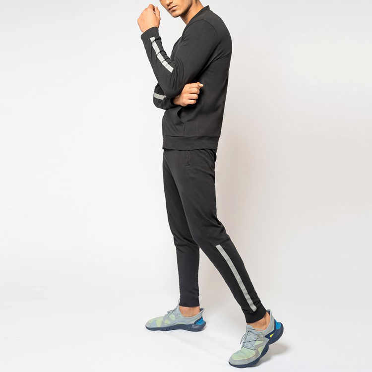 High Quality Wholesale Quick Dry Polyester Men Blank Slim Fit Tracksuits Custom Logo detail pictures