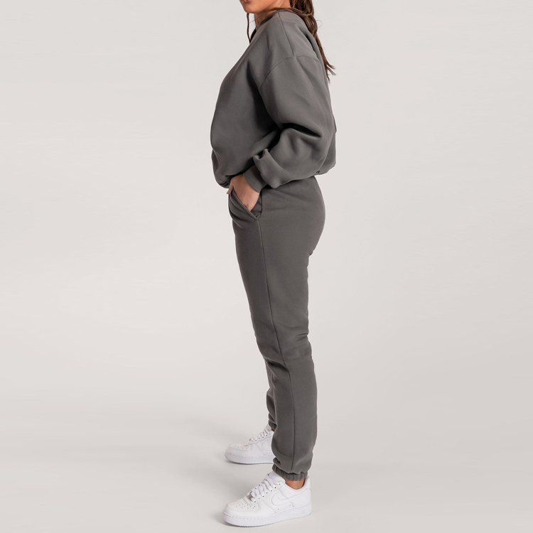 Custom 100% Fleece Cotton Crew Neck Sweatsuit Unisex Jogger Tracksuit Set For Women detail pictures
