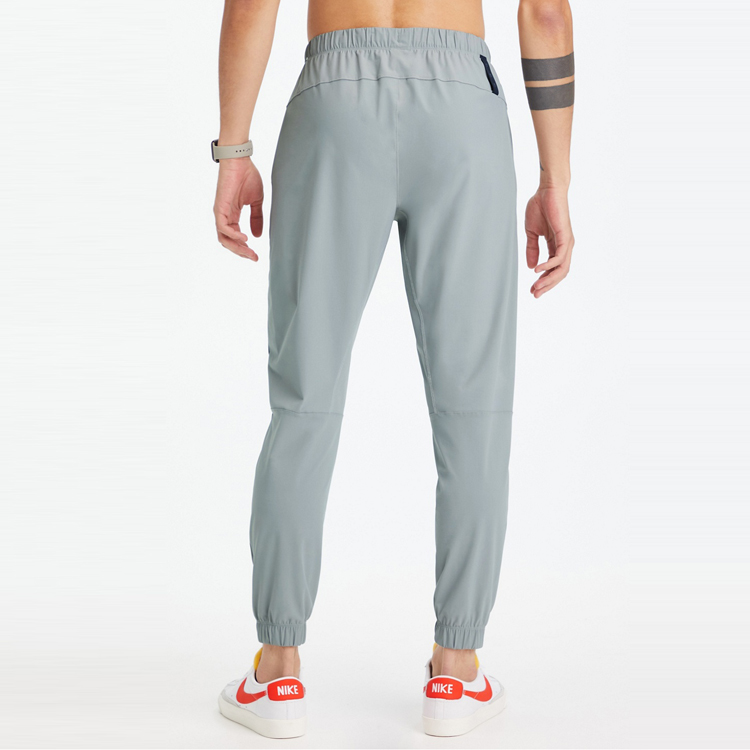 Light Weight Polyester Back Hanging Towel Custom Men Gym Workout Jogger Pants detail pictures