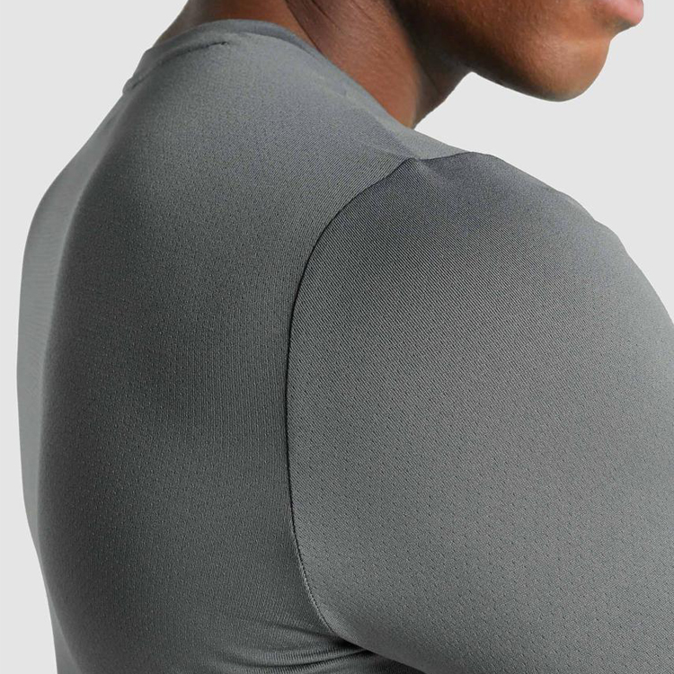 High Quality Running Fitness Slim Fit Polyester Sports Long Sleeve T-shirts For Men detail pictures