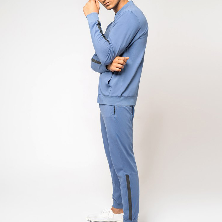 High Quality Wholesale Quick Dry Polyester Men Blank Slim Fit Tracksuits Custom Logo detail pictures