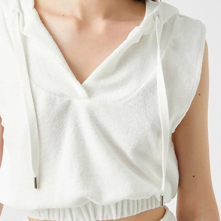 New Arrivals Wholesale Embroidery Logo Women Blank Sleeveless Crop Top Hoodies detail pictures