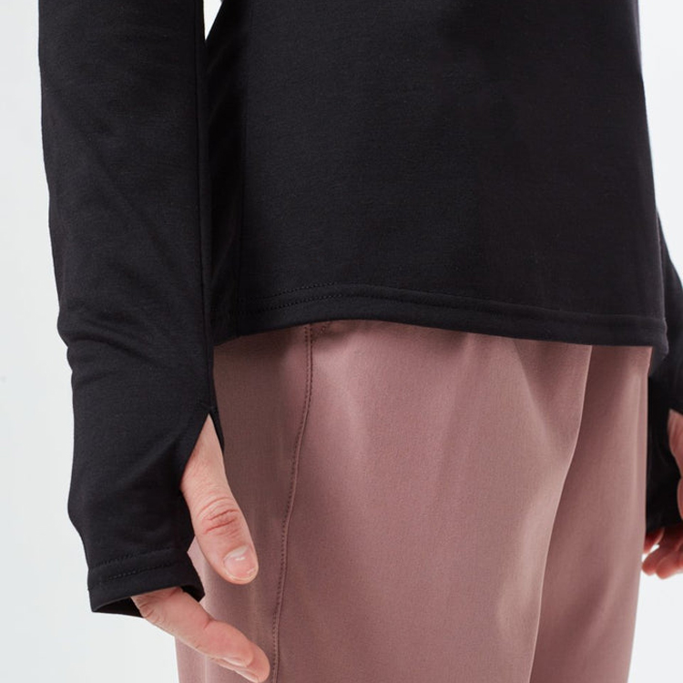 Custom Quick Dry Polyester Quarter Zipper Women Gym Long Sleeve T Shirts With Thumb Hole detail pictures