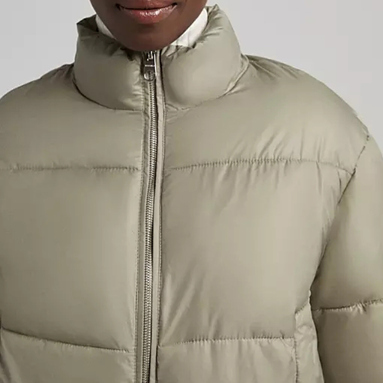 Wholesale Lighweight 100%Polyester Down Coat Goose Puffer Jacket For Women detail pictures