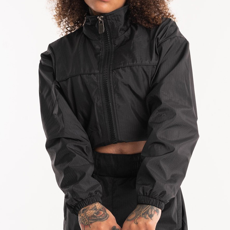 Custom Elastic Bottom 100% Nylon Full Zip Up Women Crop Sports Windbreaker Bomber Jacket detail pictures