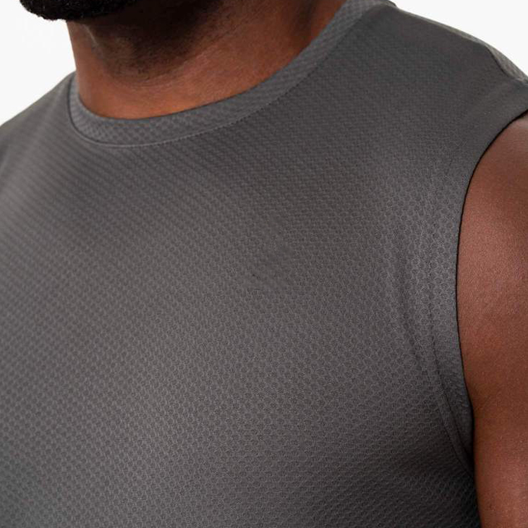 High Quality Lightweight Mesh Fabric Custom Logo Printing Men Gym Plain Tank Tops detail pictures