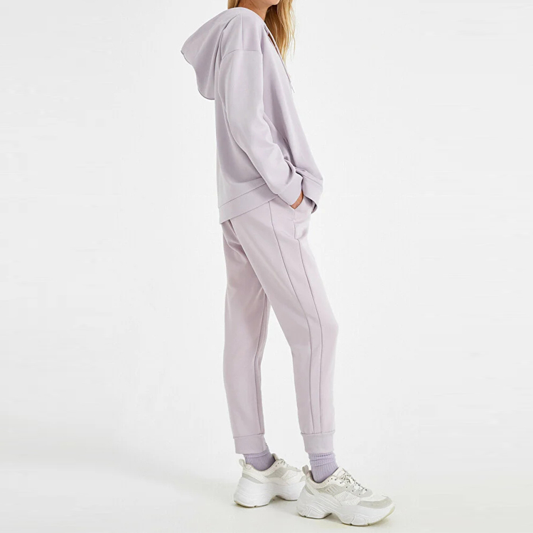 Newest Customized Fitness Two Pieces Custom Logo Women Cotton Jogger Tracksuit Set detail pictures