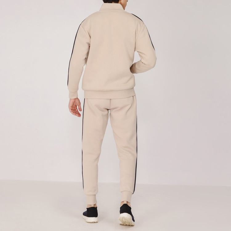 Hot Sell Gym Anti-Pilling Cotton Polyester Slim Fit Custom Jogger Tracksuit Set For Men detail pictures
