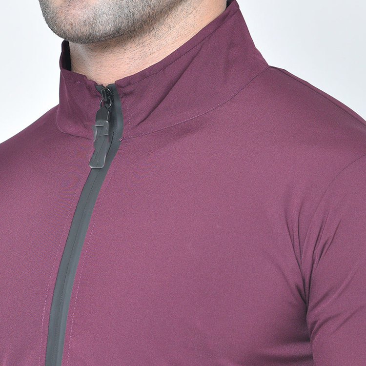 Wholesale Lightweight Custom Running Athletic Full Zip Up Gym Nylon Tracksuit Set For Men detail pictures