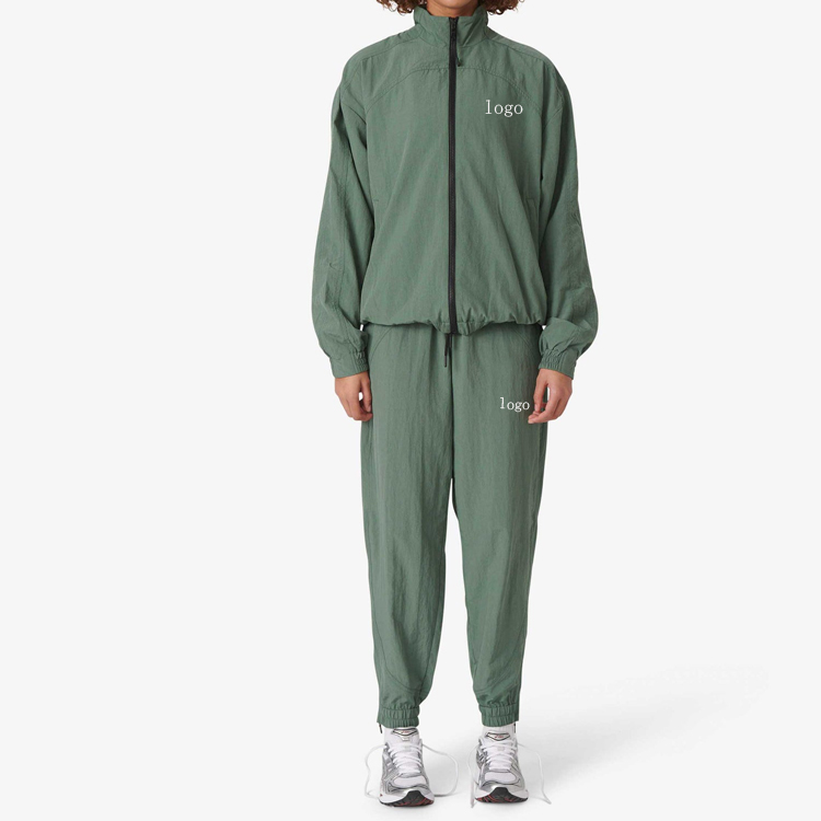 High Quality Quick Dry Woven Custom Full Zip Up Sports Nylon Tracksuit set For Women detail pictures