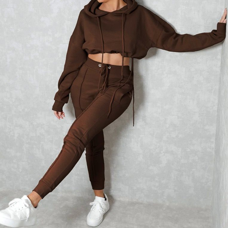 High Quality Custom Cotton Polyester Crop Top Jogger Tracksuit Set Fro Women detail pictures